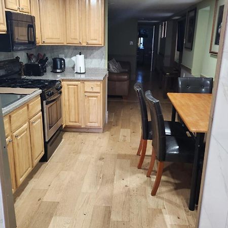 Two Bedroom Few Blocks From The Beach And Tropicana Casino 大西洋城 外观 照片